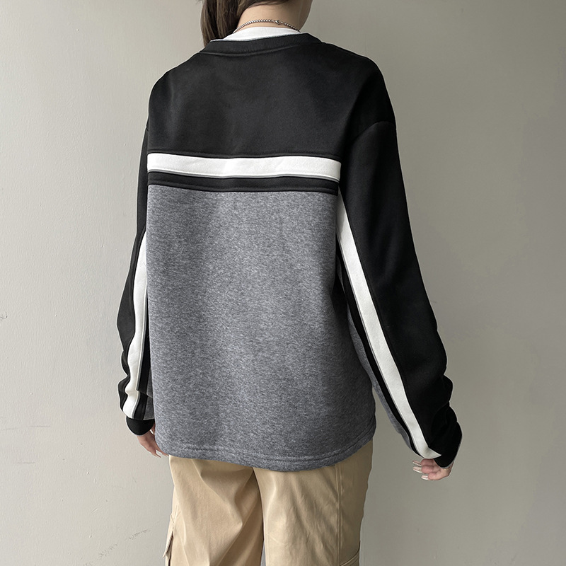 Spliced Contrasting Loose Fitting Hoodie Pullover - Image 2
